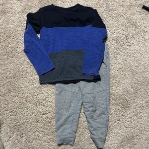 Colorblock Long Sleeve Top and Gray Jogger Set - Blue, Black, Gray